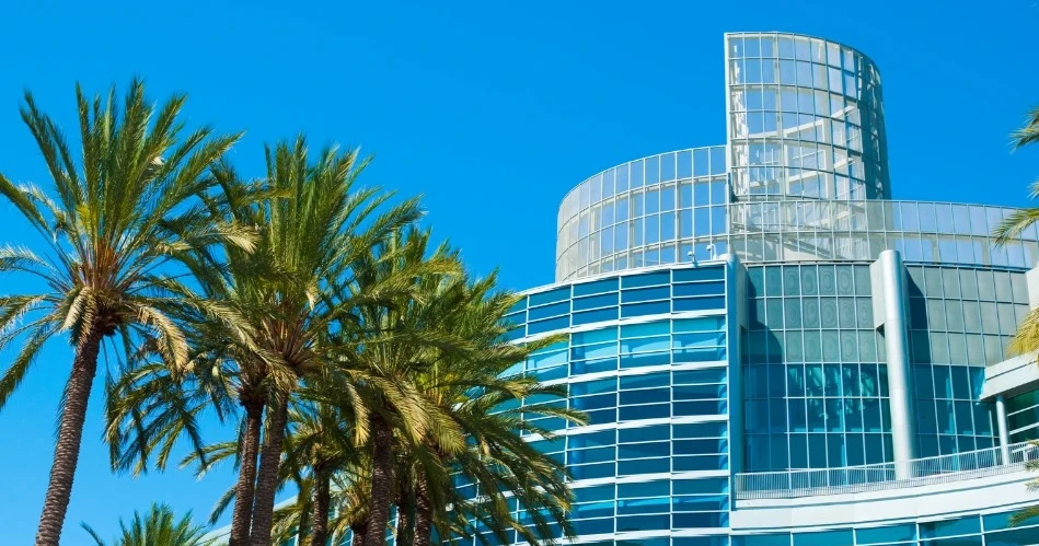 Discover Anaheim: Best Attractions, Local Experiences & Travel Tips